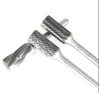 Un buon prezzo. Il carburo di tungsteno rotatorio cilindrico di YG10X muore smerigliatrice Bits For Wood che scolpisce ISO9001 in linea